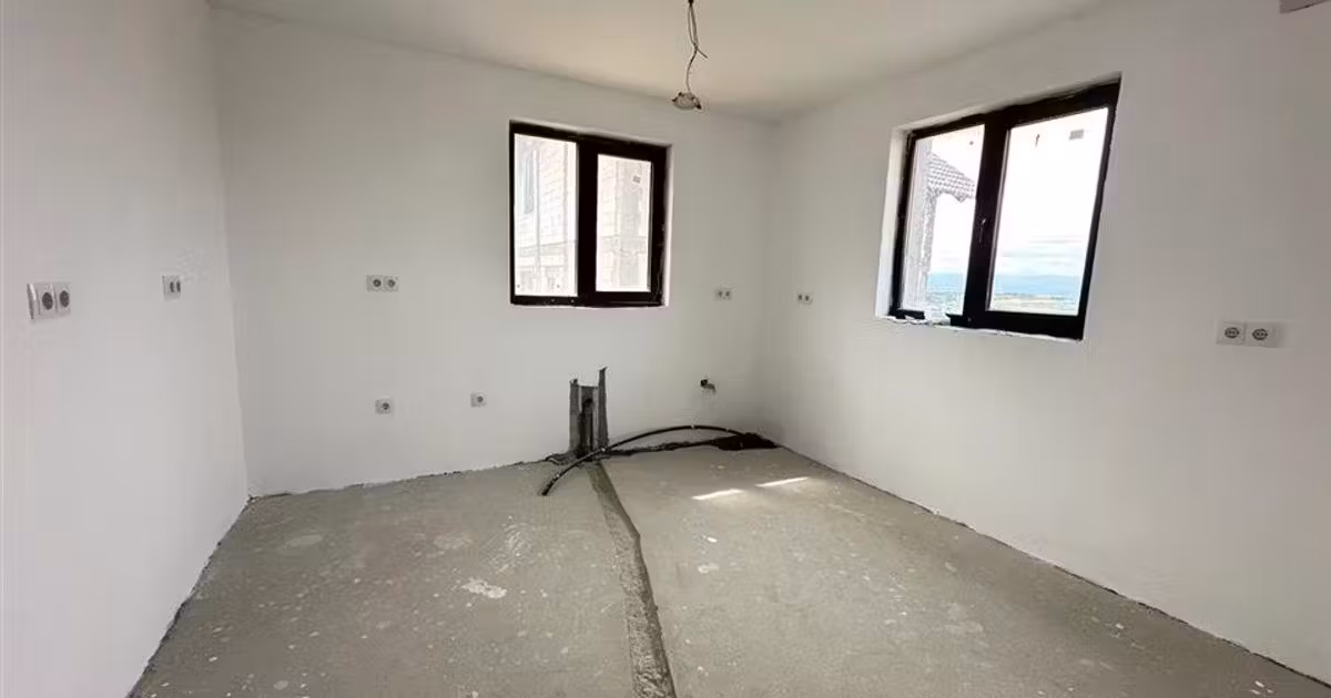 Casă individuală de vânzare cu 4 camere în Șura Mare