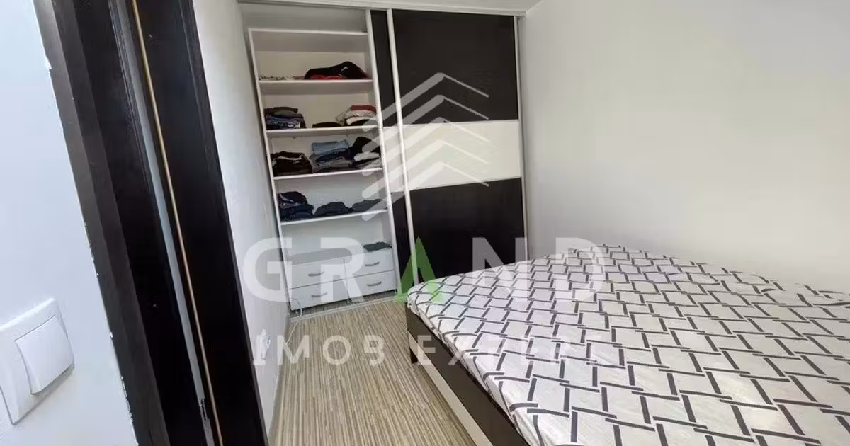 Apartament de vânzare cu 3 camere, mobilat în zona Mănăștur, Cluj-Napoca