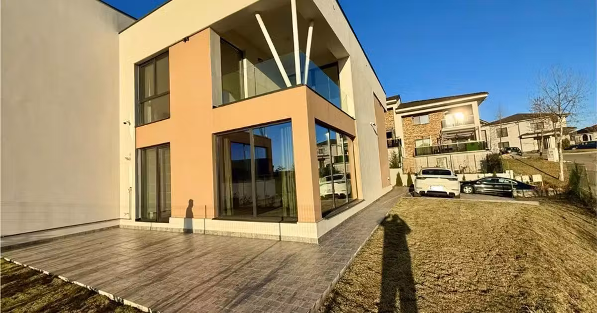 Casă individuală de vânzare cu 4 camere, mobilată în zona Iris, Cluj-Napoca