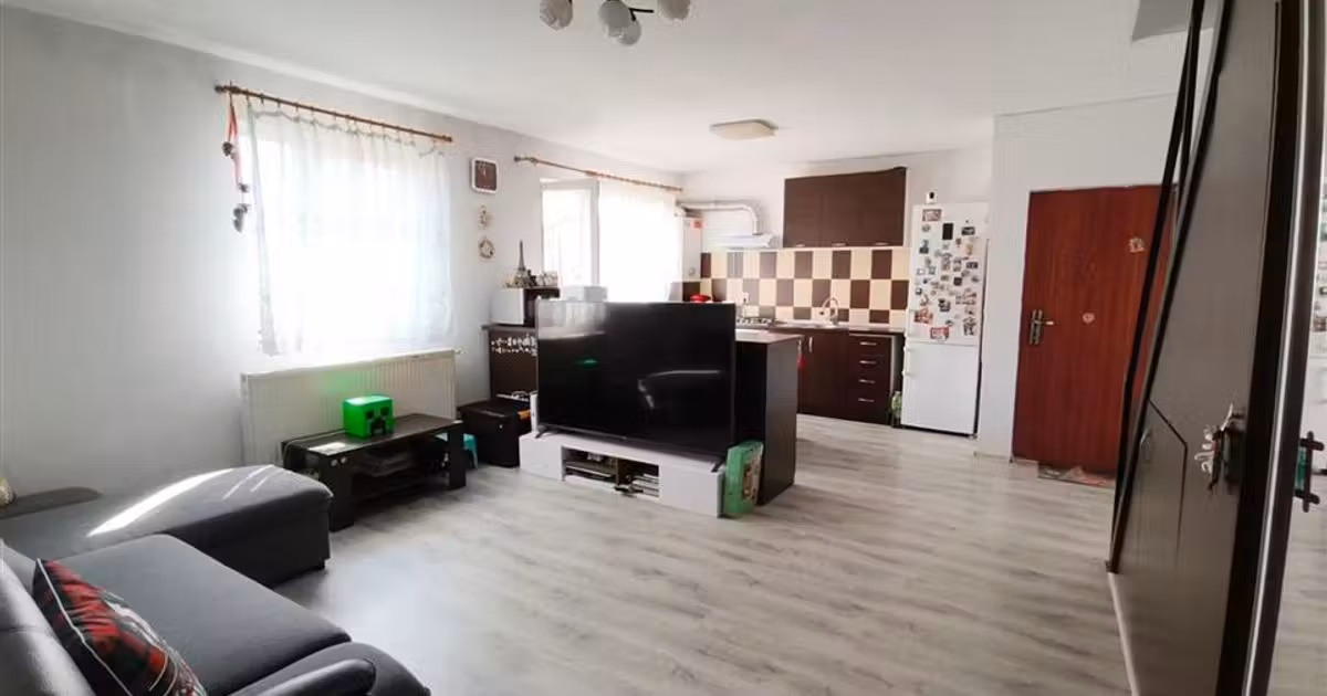 Apartament de vânzare cu 4 camere, mobilat în zona Terezian, Sibiu