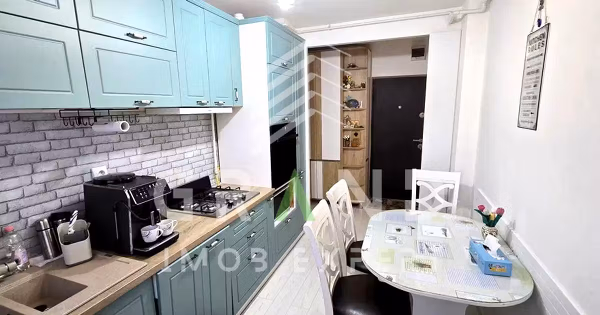 Apartament de vânzare cu 3 camere, mobilat în zona Mănăștur, Cluj-Napoca