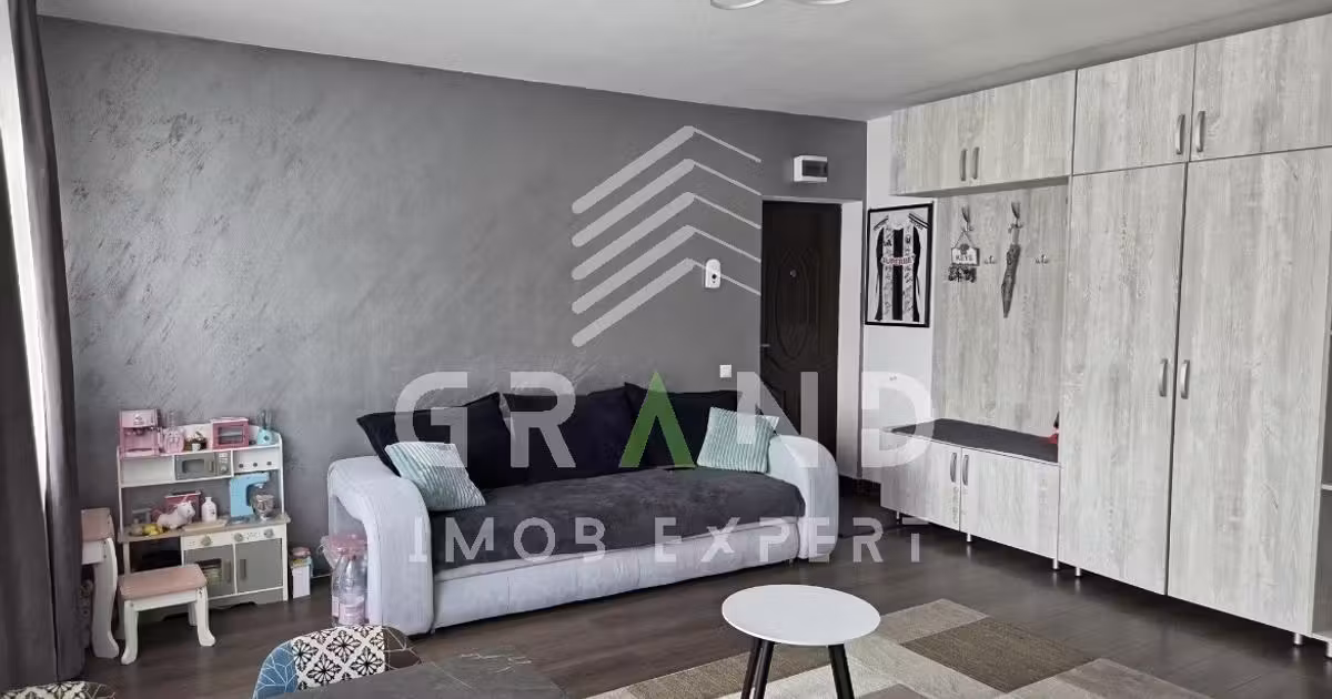 Apartament de vânzare cu 2 camere, mobilat în Florești