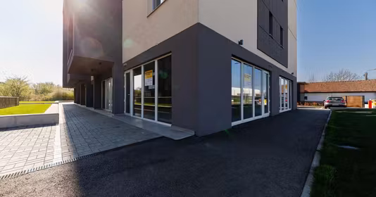 Spațiu comercial Aradului