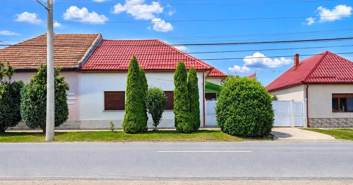 Casă individuală de vânzare cu 3 camere în zona Ghirodei, Timișoara