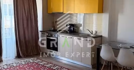 Apartament Florești