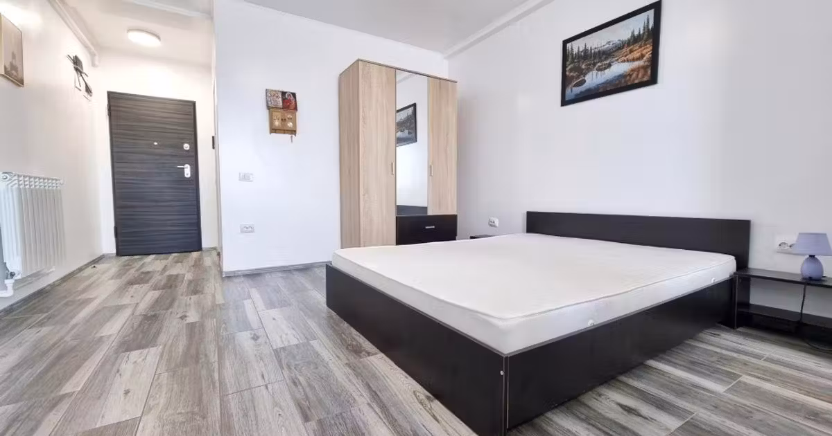 Garsonieră de vânzare, mobilată în Mamaia-Sat