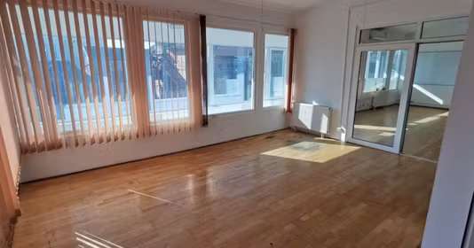 Spațiu comercial Cetate