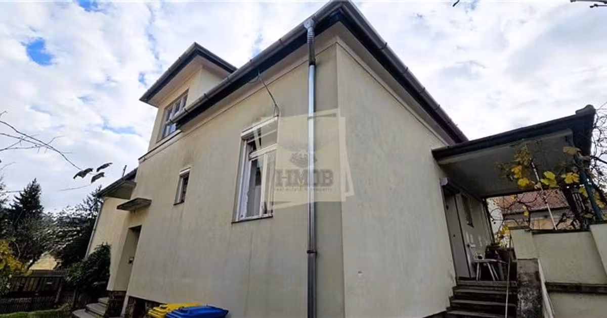 Casă individuală de vânzare cu 4 camere, mobilată în zona Sub Arini, Sibiu