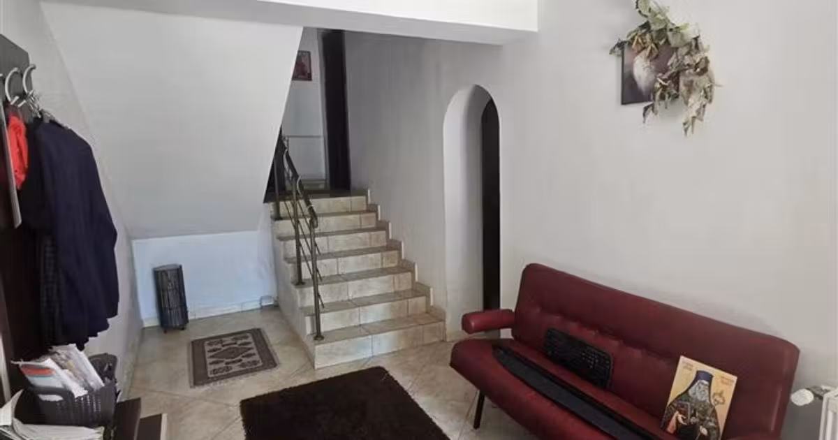 Casă de vânzare cu 5 camere în zona Bucium, Iași