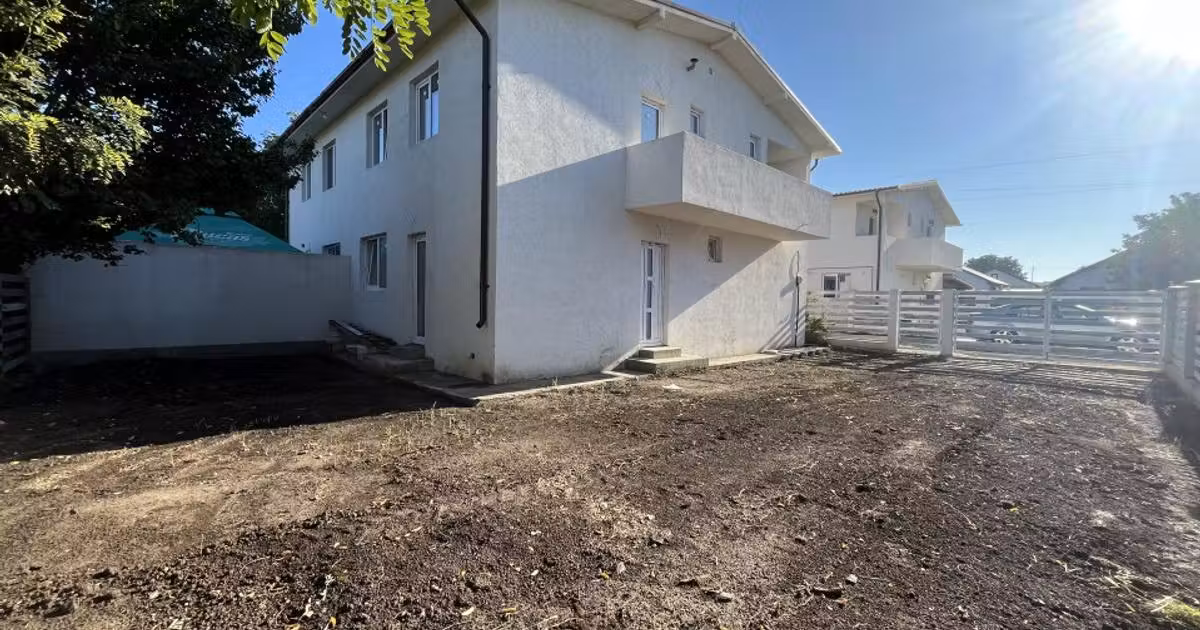 Duplex de vânzare cu 5 camere în Valu lui Traian