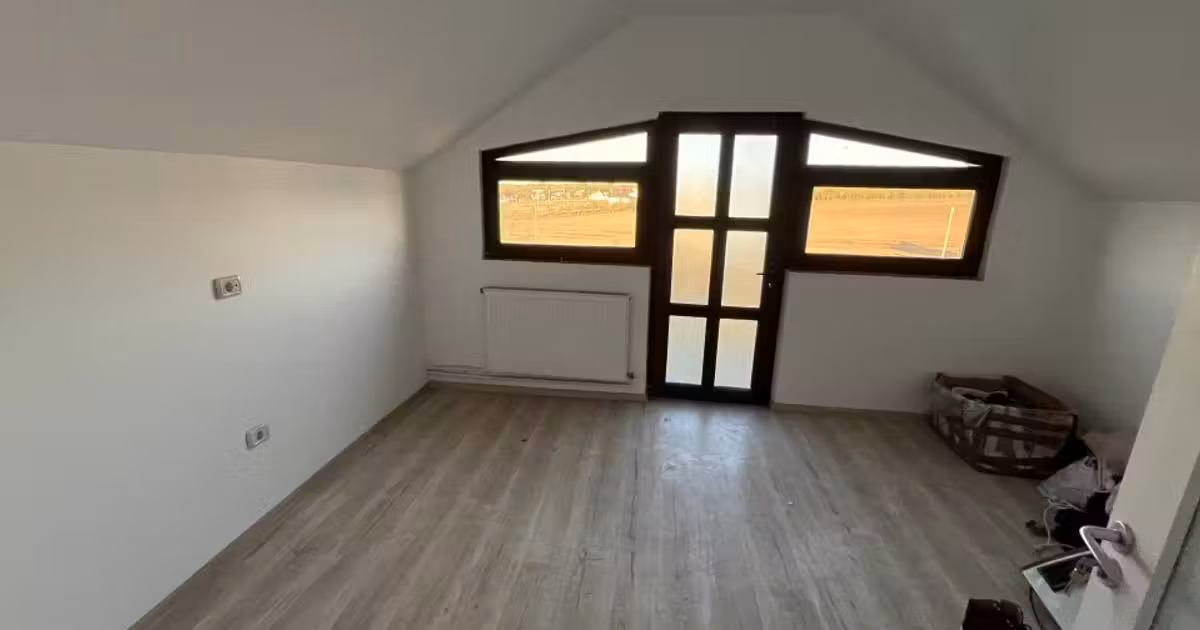 Casă individuală de vânzare cu 5 camere în Valu lui Traian
