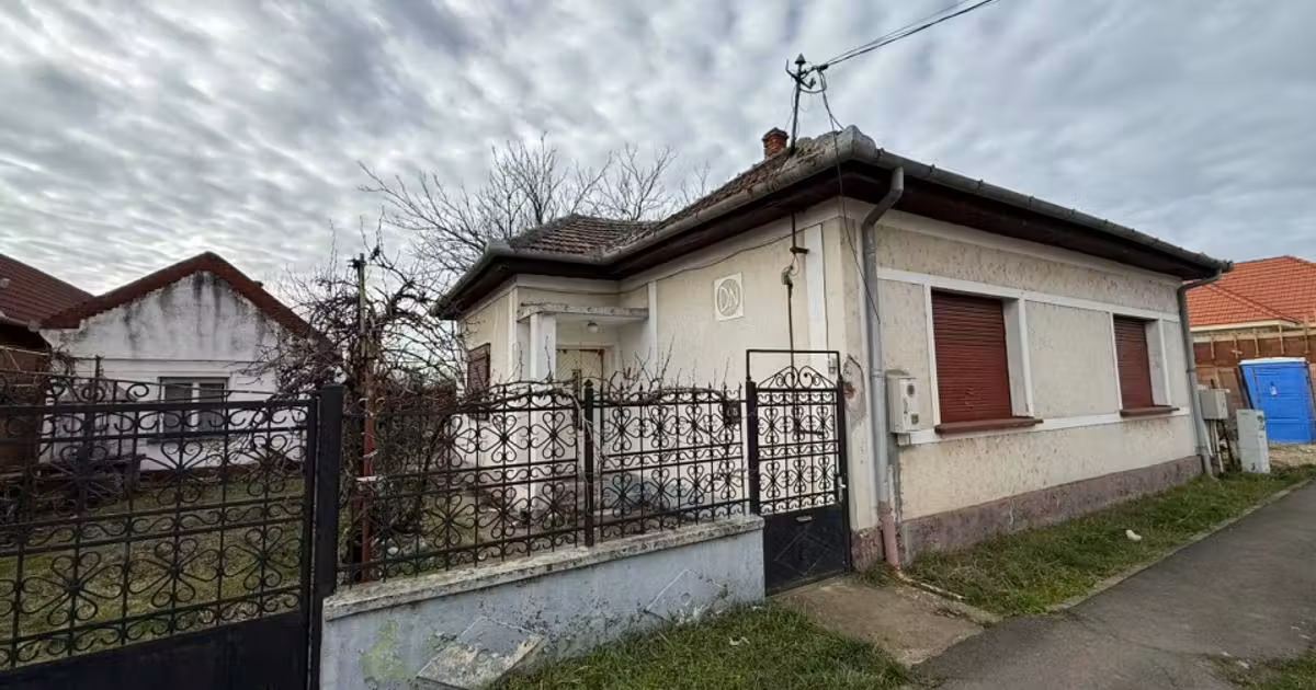 Casă individuală de vânzare cu 3 camere, mobilată în Giarmata-Vii