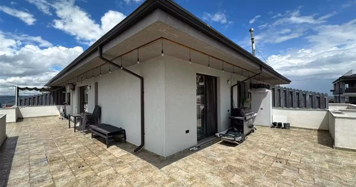 Apartament de vânzare cu 3 camere în zona Bună Ziua, Cluj-Napoca