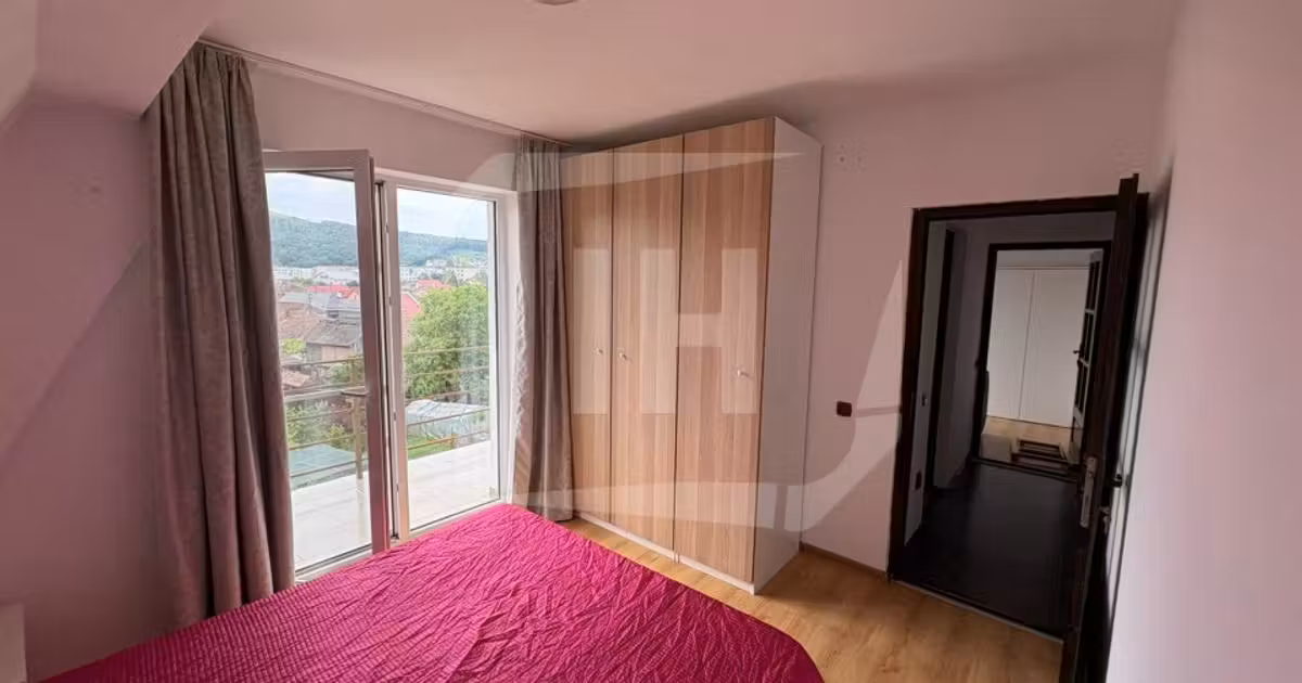 Apartament de vânzare cu 2 camere, mobilat în Gherla