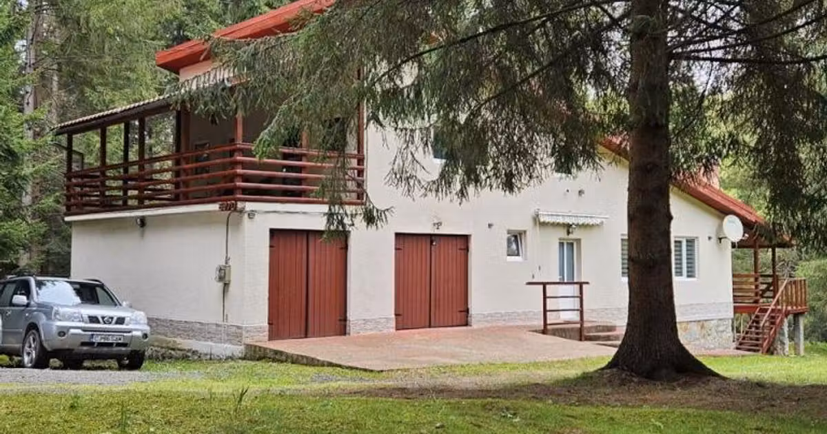 Casă individuală de vânzare cu 3 camere în Călățele