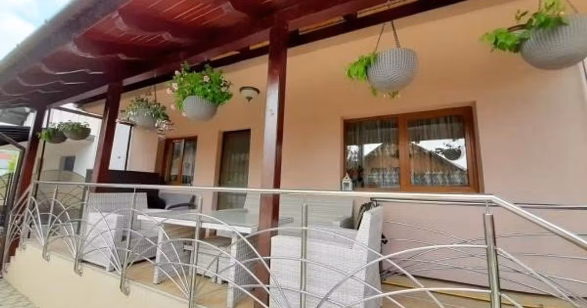 Casă individuală de vânzare cu 5 camere, mobilată în zona Est, Alba Iulia