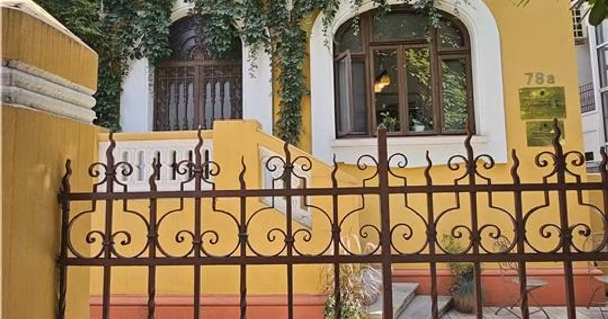Casă individuală de vânzare cu 9 camere, mobilată în zona Armeneasca, Sector 2