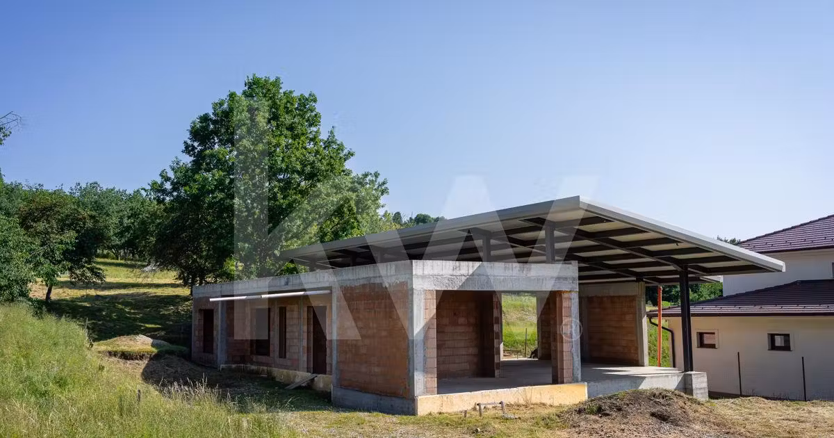 Casă individuală de vânzare cu 4 camere în Cisnădioara
