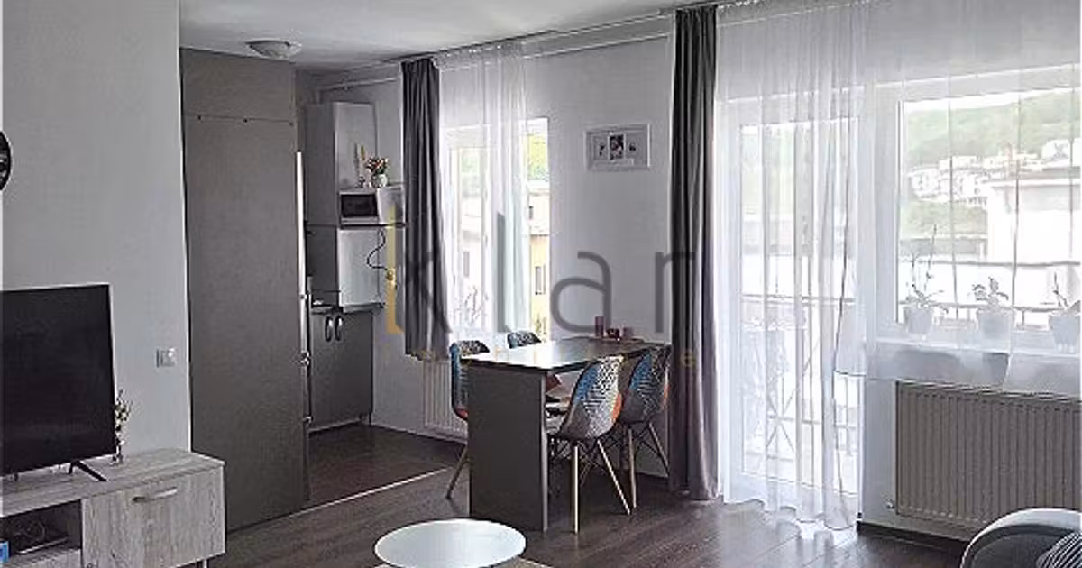 Apartament de vânzare cu 2 camere, mobilat în Florești