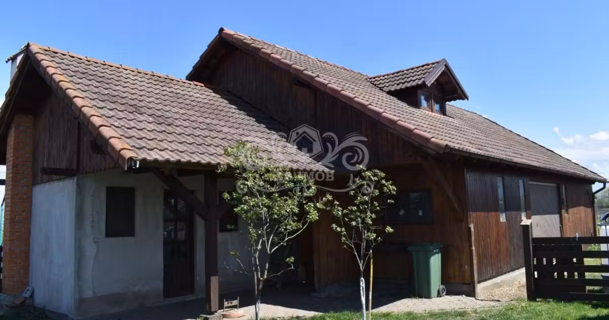Casă de vânzare cu 3 camere în Codlea