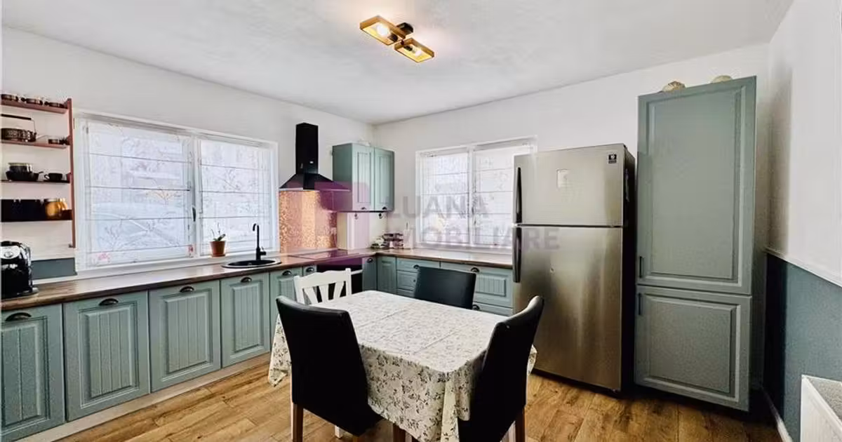 Duplex de vânzare cu 4 camere, mobilat în Daia
