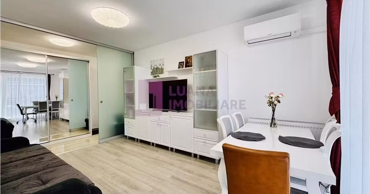 Apartament de vânzare cu 3 camere, mobilat în zona Piața Cluj, Sibiu
