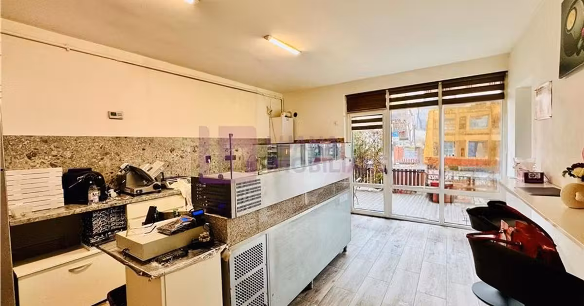 Spațiu comercial de vânzare de 34 mp, în Cisnădie