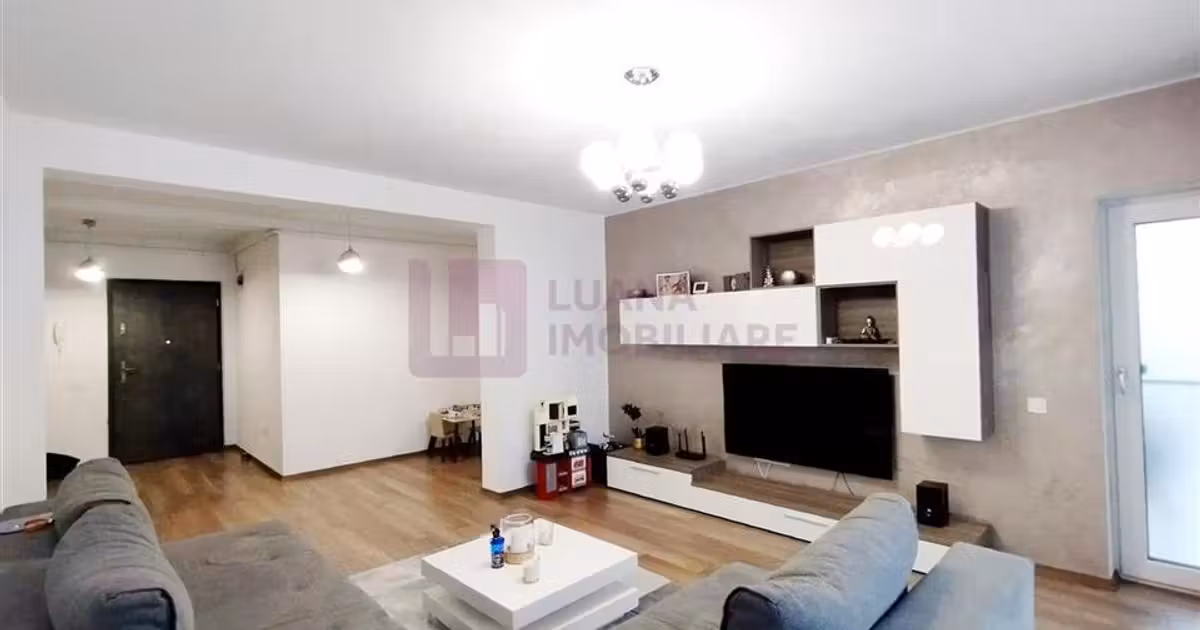 Apartament de vânzare cu 3 camere, mobilat în Cisnădie