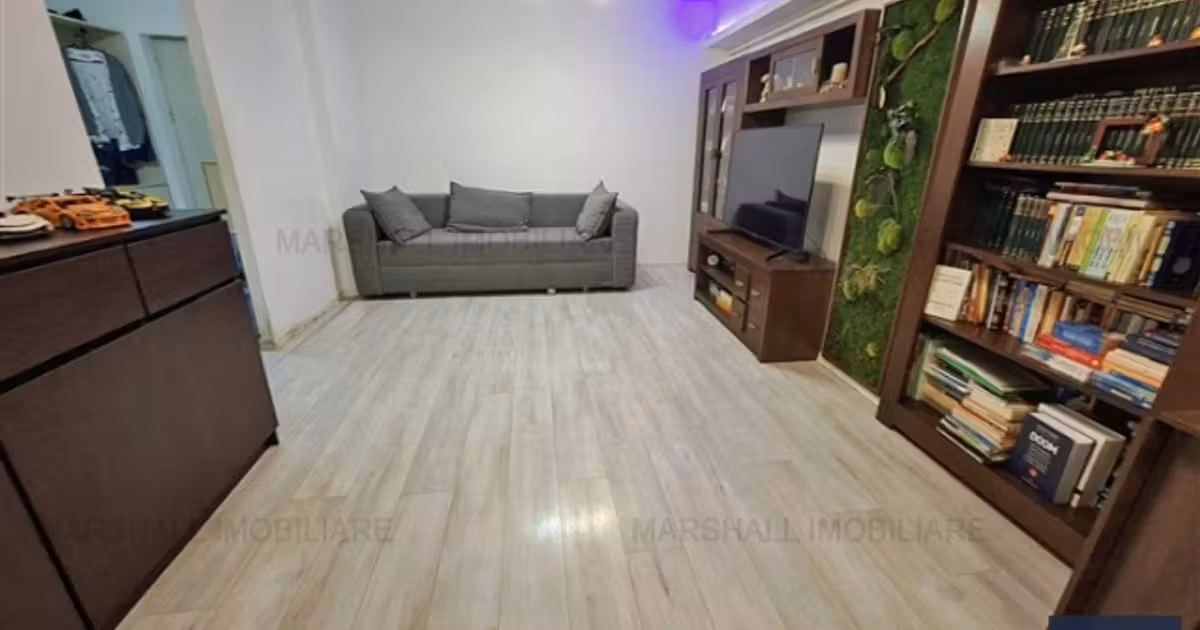 Apartament de vânzare cu 3 camere, mobilat în zona Albert, Ploiești