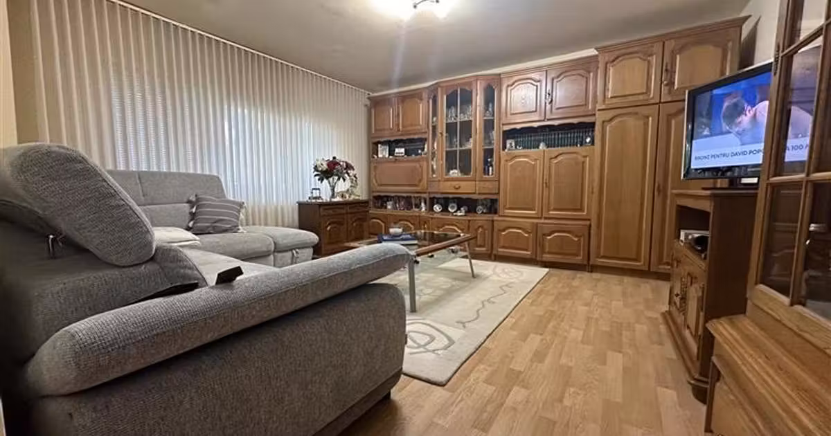 Apartament de vânzare cu 3 camere în zona Steaua, Timișoara