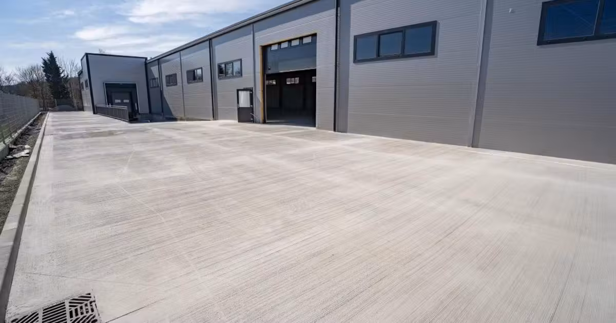 Spațiu industrial de vânzare 1700 mp în Apahida