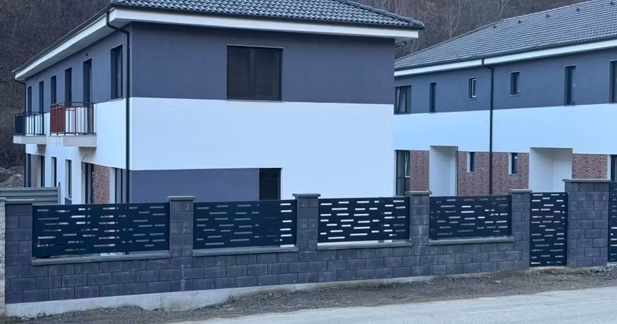 Duplex de vânzare cu 4 camere în Florești