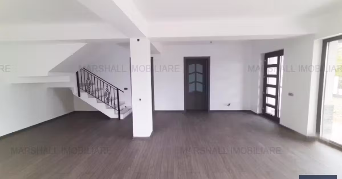 Casă de vânzare cu 4 camere în Păulești