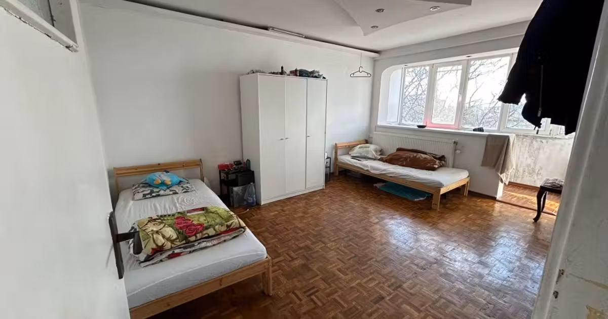 Apartament de vânzare cu 2 camere, mobilat în zona Giurgiului, Sector 4
