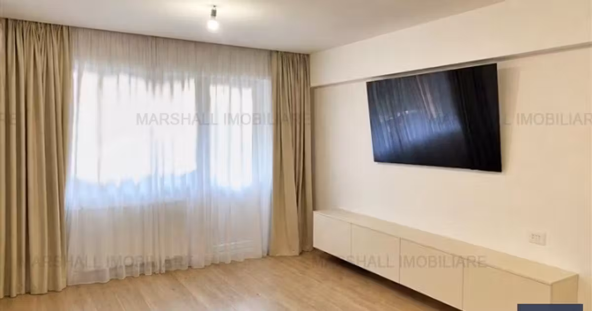 Apartament de vânzare cu 3 camere, mobilat în zona Republicii, Ploiești