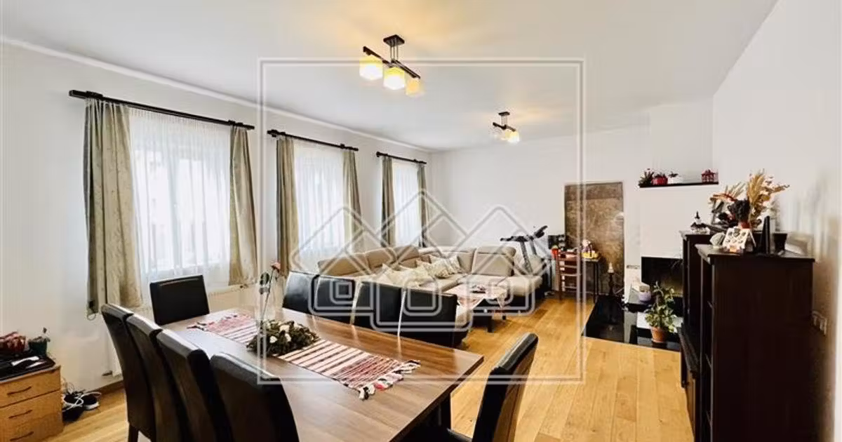 Duplex de vânzare cu 5 camere în zona Lazaret, Sibiu