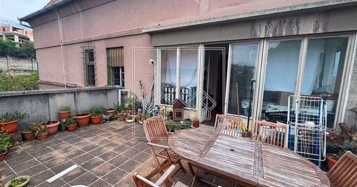 Apartament de vânzare cu 5 camere în zona Sub Arini, Sibiu