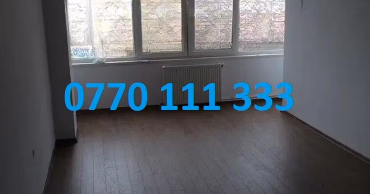 Apartament de vânzare cu 3 camere în zona Călărași, Brăila