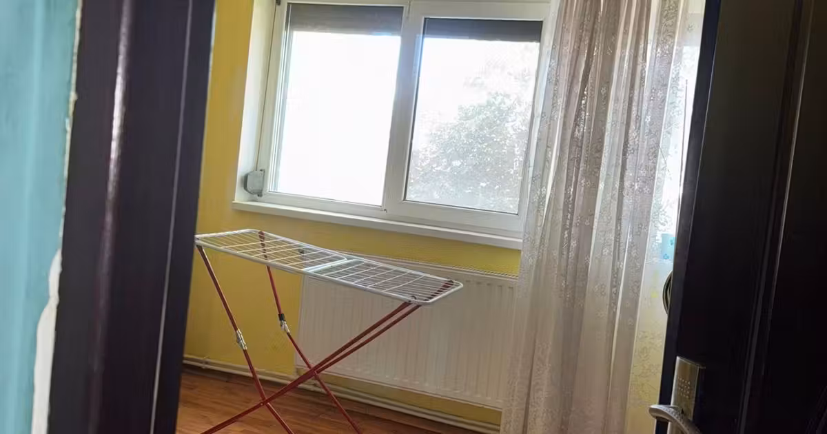 Apartament de vânzare cu 4 camere, mobilat în zona Plantelor, Brăila