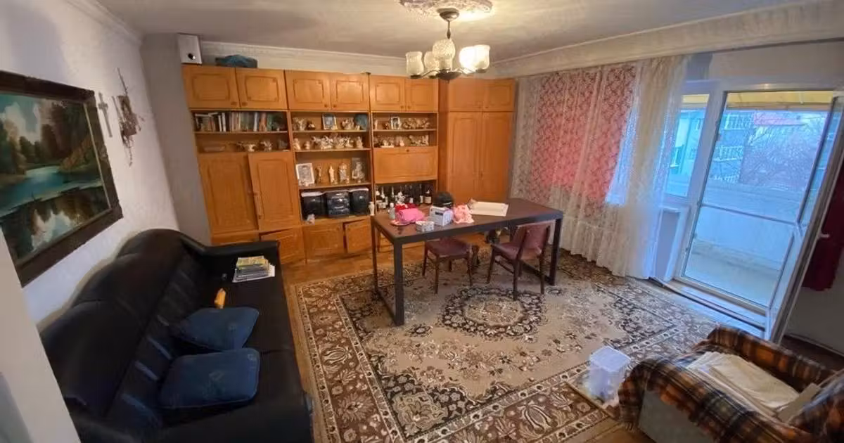 Apartament de vânzare cu 4 camere, mobilat în zona Central, Focșani
