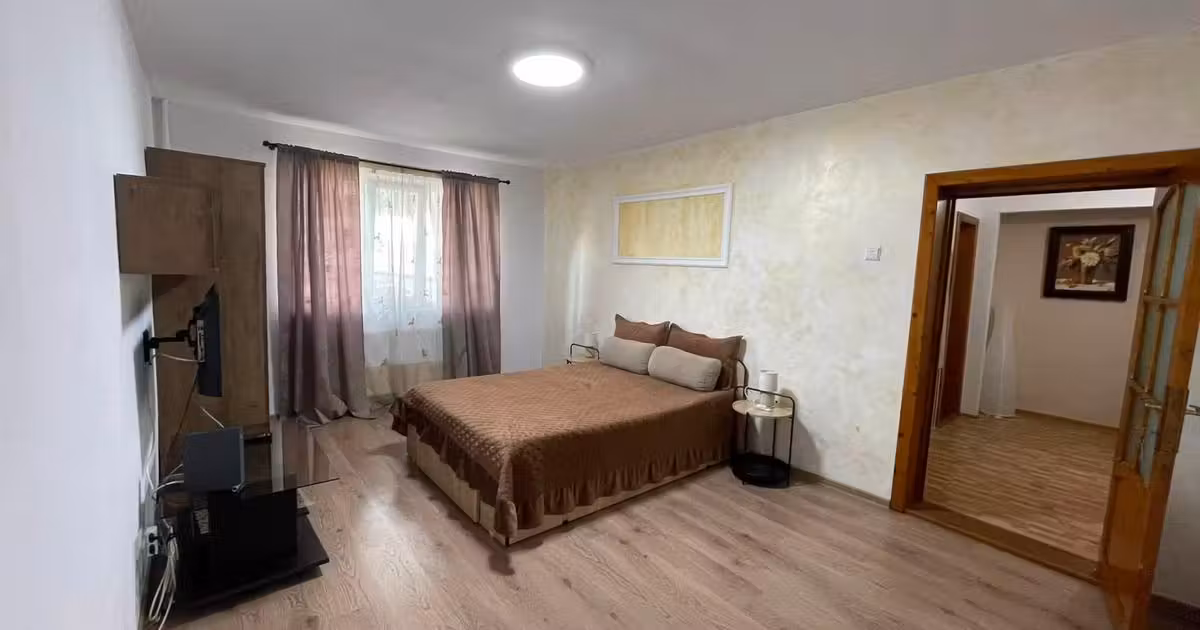 Garsonieră de vânzare, mobilată în zona Sud, Focșani
