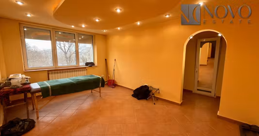 Apartament Titan