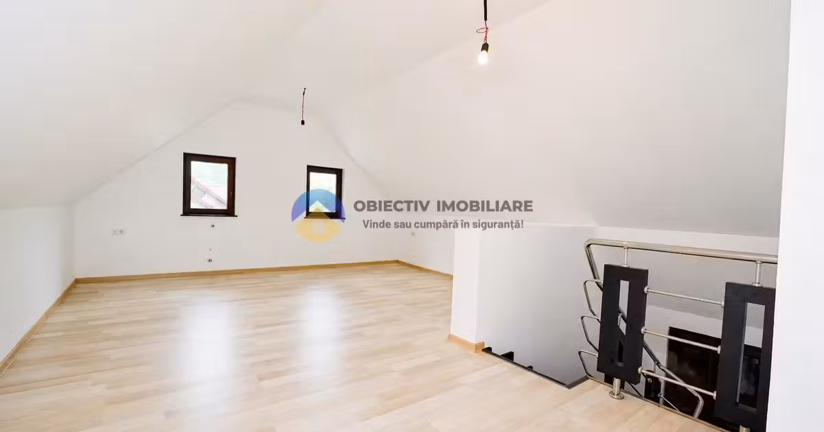 Casă individuală de vânzare cu 4 camere în Tarcău