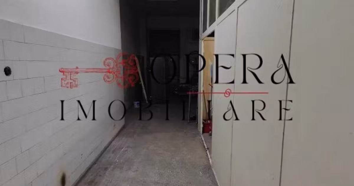 Spațiu comercial de vânzare de 400.00 mp, în zona Ultracentral, Iași