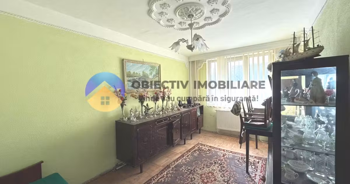 Apartament de vânzare cu 3 camere, mobilat în zona Precista, Piatra-Neamț