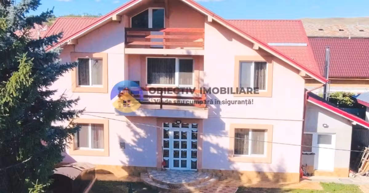Casă individuală de vânzare cu 7 camere, mobilată în zona 1 Mai, Piatra-Neamț