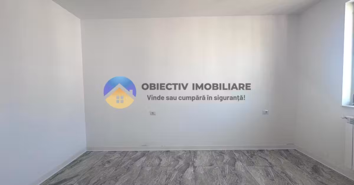 Duplex de vânzare cu 3 camere în zona Est, Piatra-Neamț
