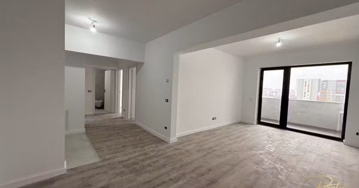Apartament de vânzare cu 3 camere în zona Calea Aradului, Oradea