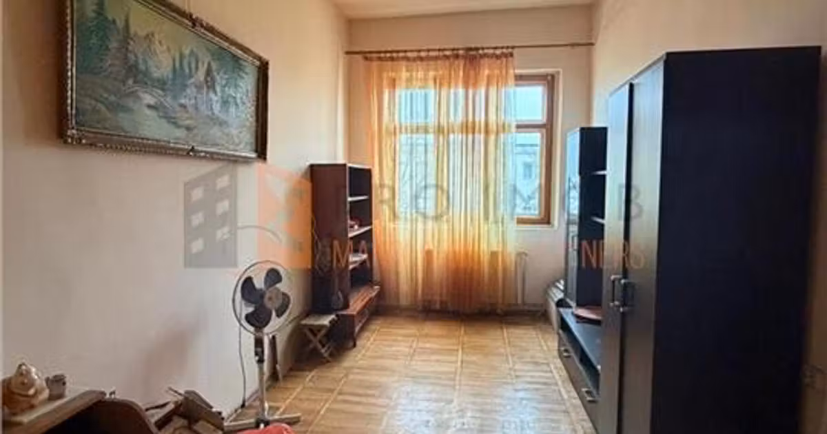 Apartament de vânzare cu 2 camere în zona Broșteni, Buzău