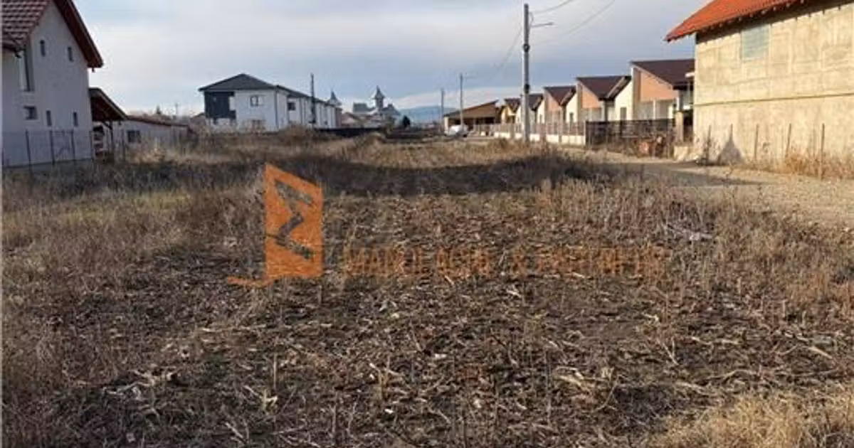 Teren intravilan de vânzare de 800 mp, în Căpățânești
